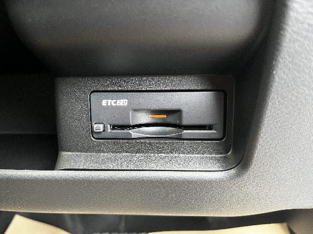 Mitsubishi Delica Mini 12