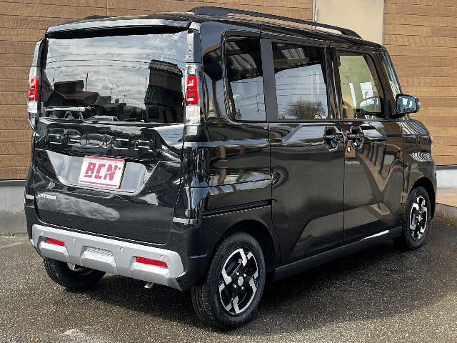 Mitsubishi Delica Mini 5