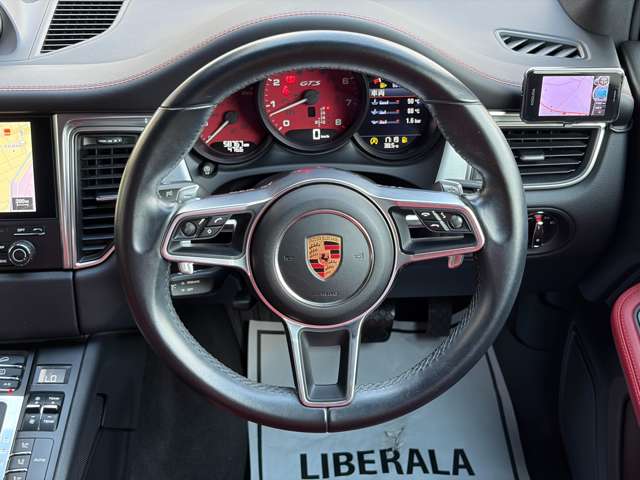 Porsche Macan 6