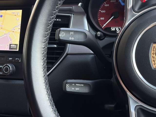 Porsche Macan 10