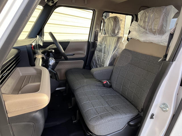 Mitsubishi Delica Mini 7