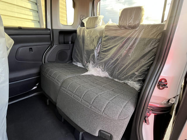 Mitsubishi Delica Mini 8