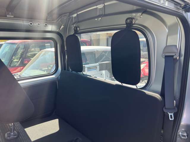 Daihatsu Hijet Deck Van 12