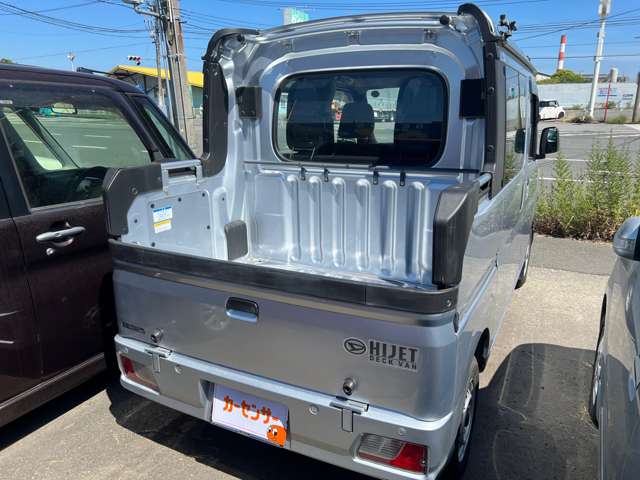 Daihatsu Hijet Deck Van 5