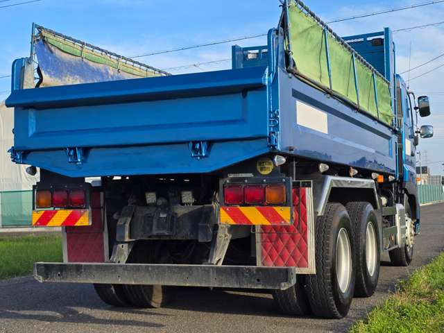 Hino Profia 8