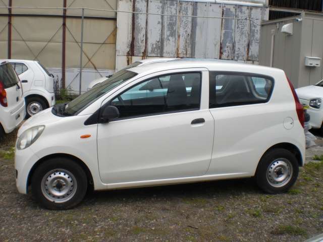 Daihatsu Mira 4