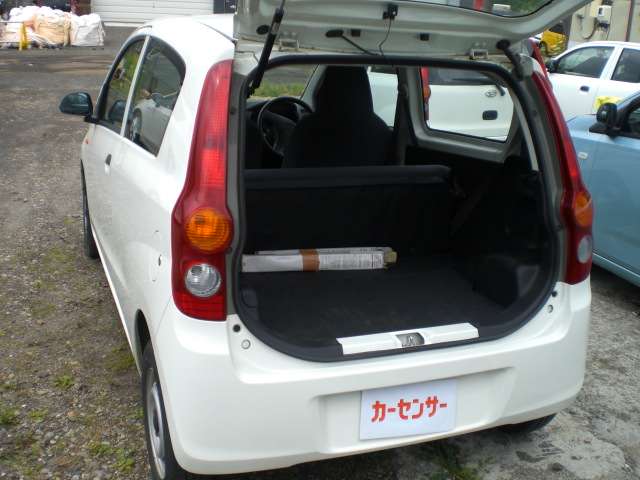 Daihatsu Mira 10