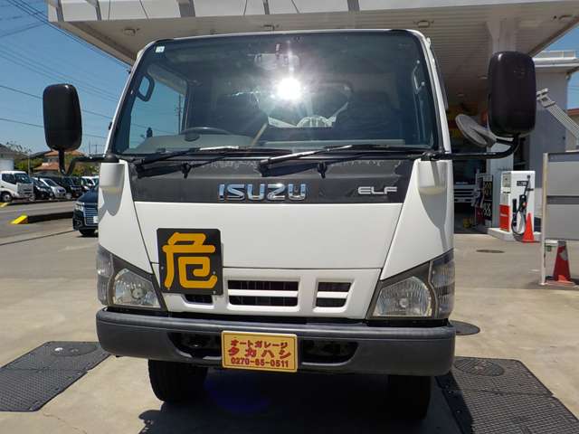 Isuzu Elf 8