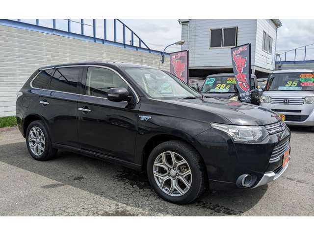 Mitsubishi Outlander PHEV 4