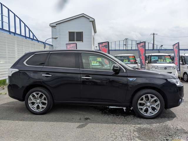 Mitsubishi Outlander PHEV 5