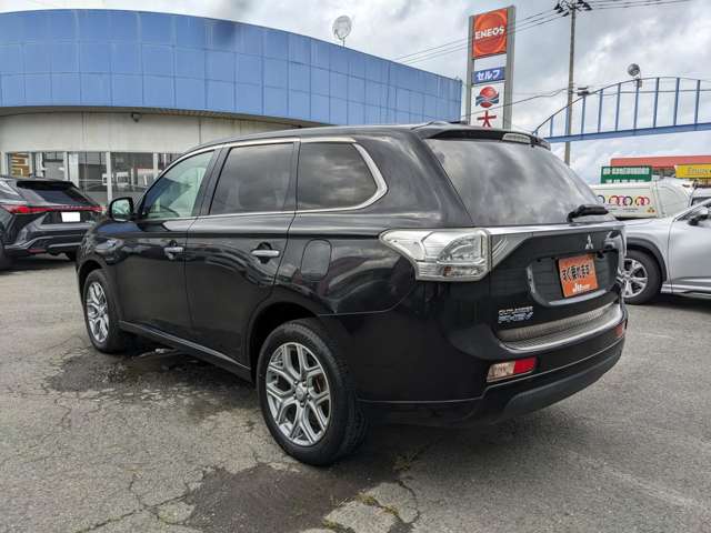 Mitsubishi Outlander PHEV 7