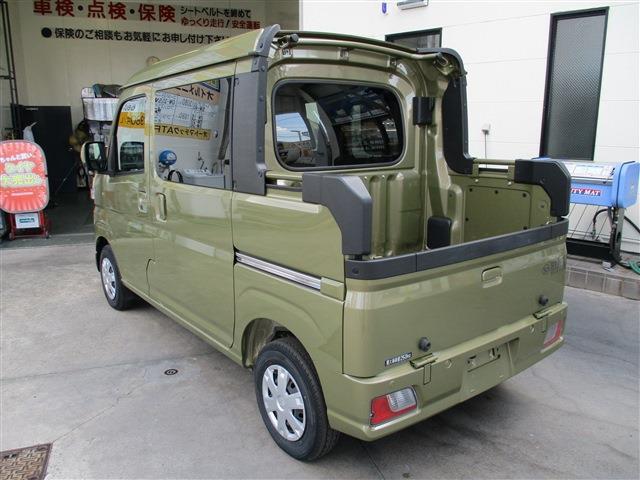 Daihatsu Hijet Deck Van 6