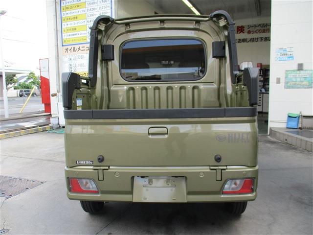 Daihatsu Hijet Deck Van 9