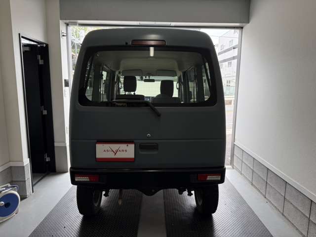 Nissan NV100 Clipper 5