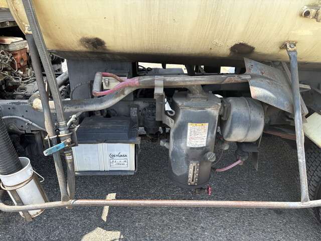 Hino Dutro 7