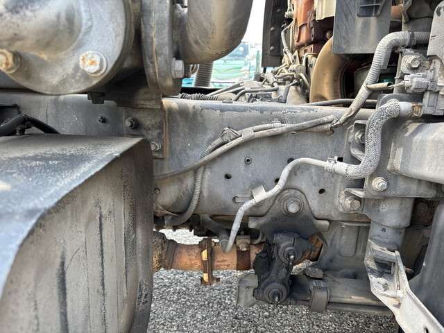 Hino Dutro 8