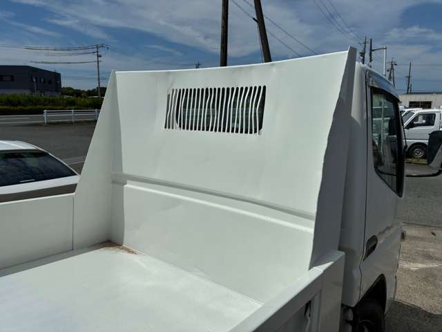 Mitsubishi Fuso Canter 7