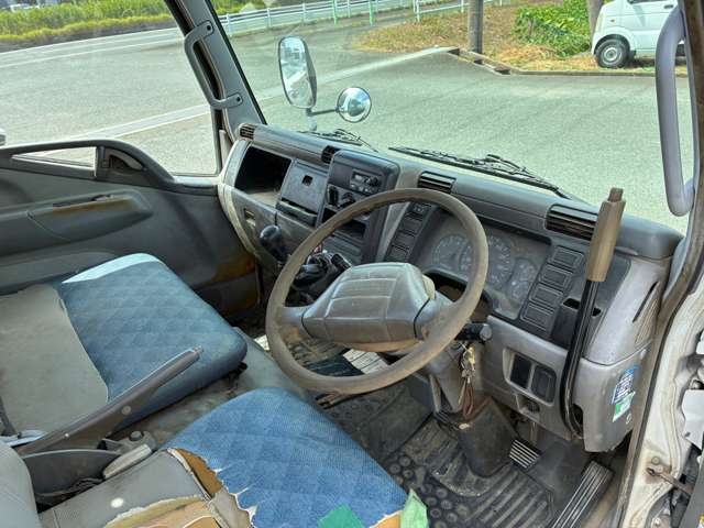 Mitsubishi Fuso Canter 8