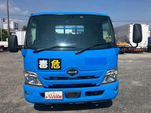Hino Dutro 3