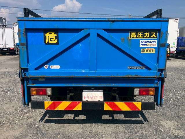 Hino Dutro 5