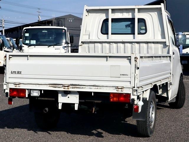 Toyota Light Ace Truck 3