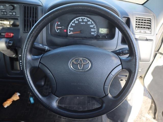 Toyota Light Ace Truck 4
