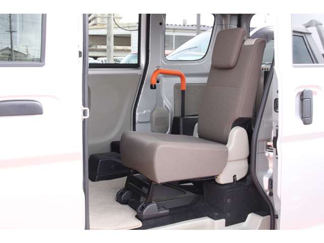 Nissan NV100 Clipper 12