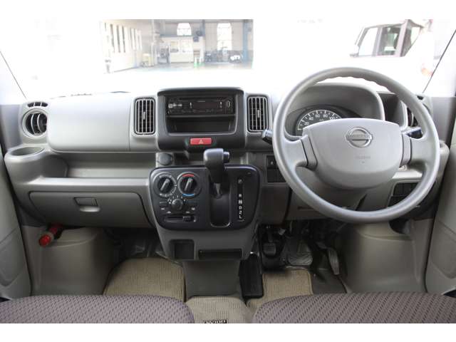 Nissan NV100 Clipper 4