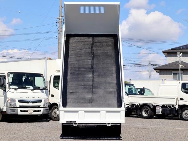 Mitsubishi Fuso Canter 12