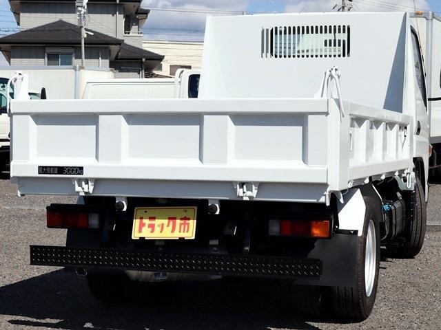 Mitsubishi Fuso Canter 5