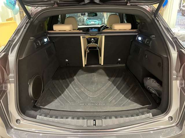 Alfa Romeo Stelvio 10