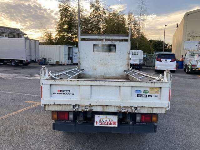Isuzu Elf 9