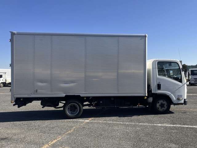 Isuzu Elf 5