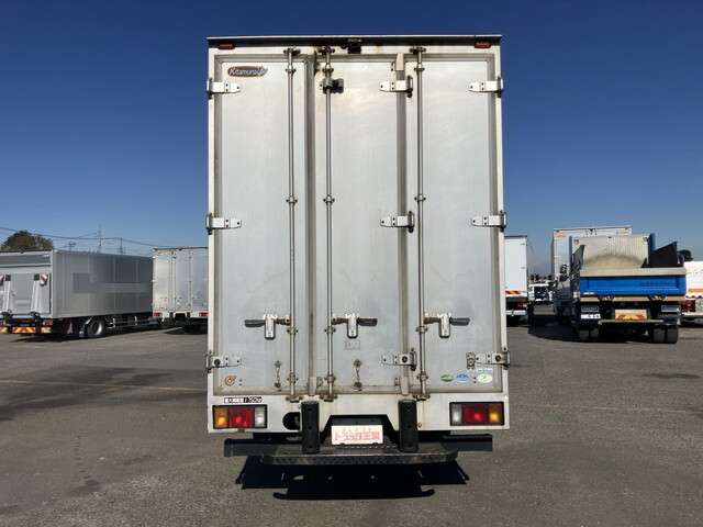 Isuzu Elf 8