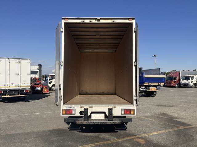 Isuzu Elf 9