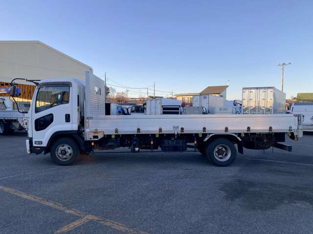 Isuzu Forward 4