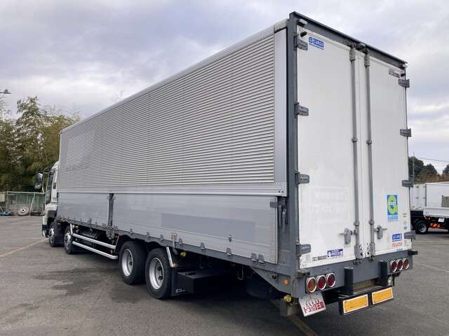 Isuzu Giga 3