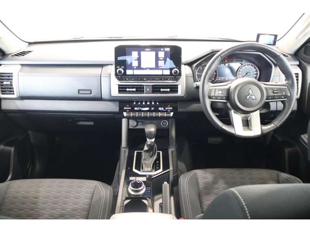 Mitsubishi Triton 5