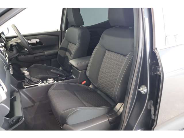 Mitsubishi Triton 6