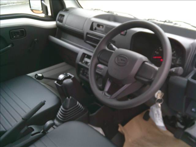 Daihatsu Hijet Truck 7