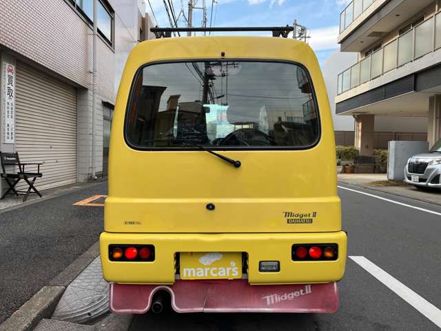 Daihatsu Midget II 12