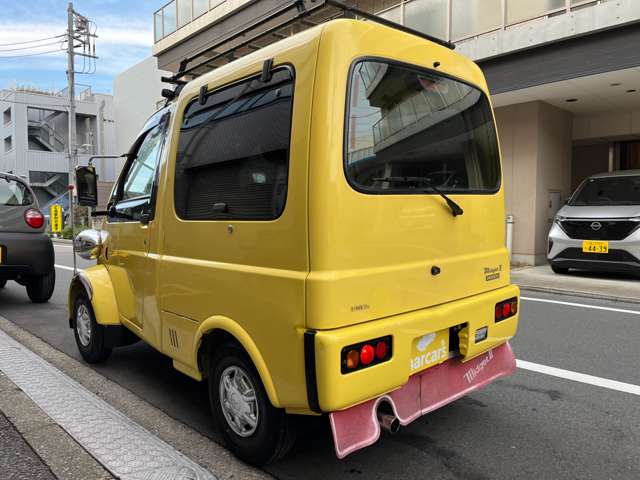 Daihatsu Midget II 8