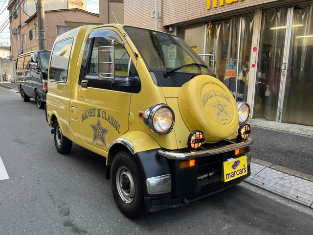 Daihatsu Midget II 2