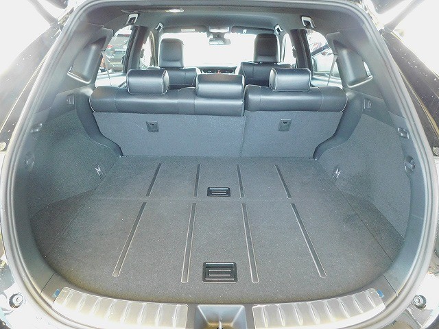 Toyota Harrier 9