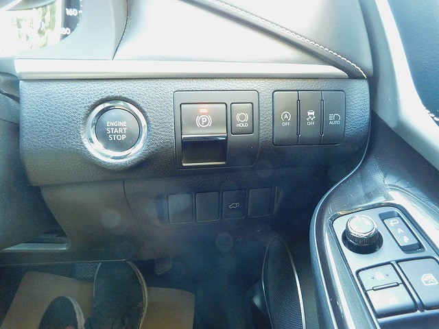 Toyota Harrier 10