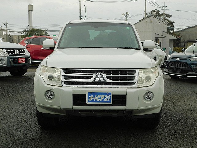 Mitsubishi Pajero 2