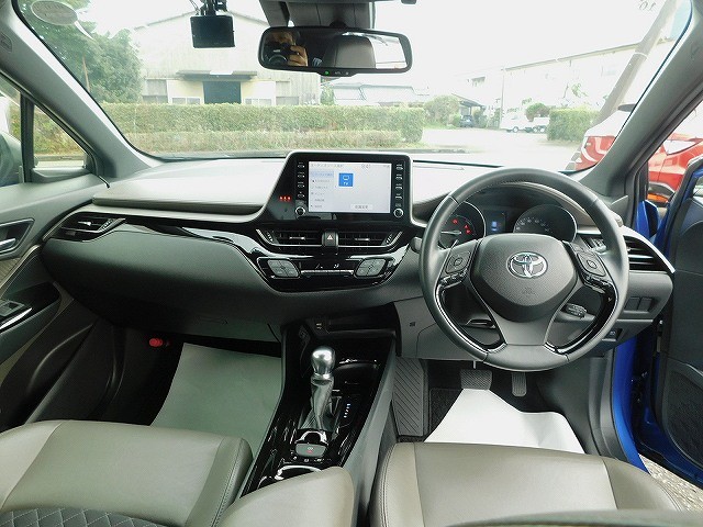 Toyota C-HR 8