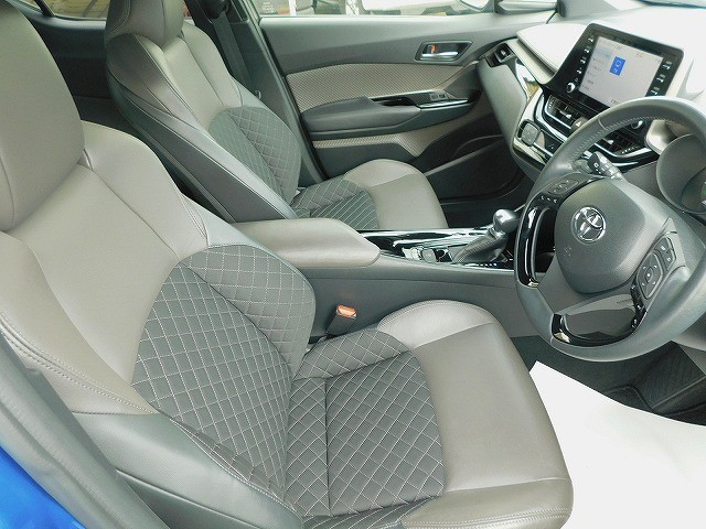 Toyota C-HR 9