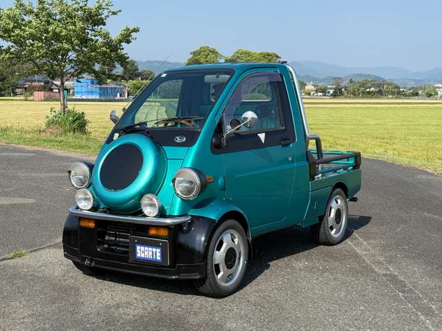 Daihatsu Midget II 3