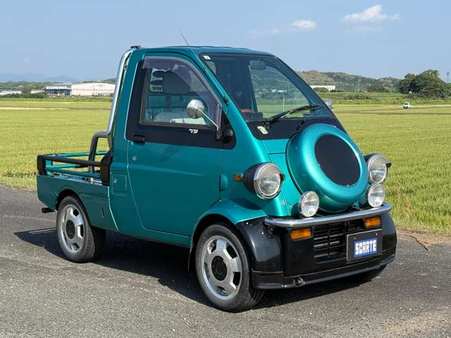 Daihatsu Midget II 4